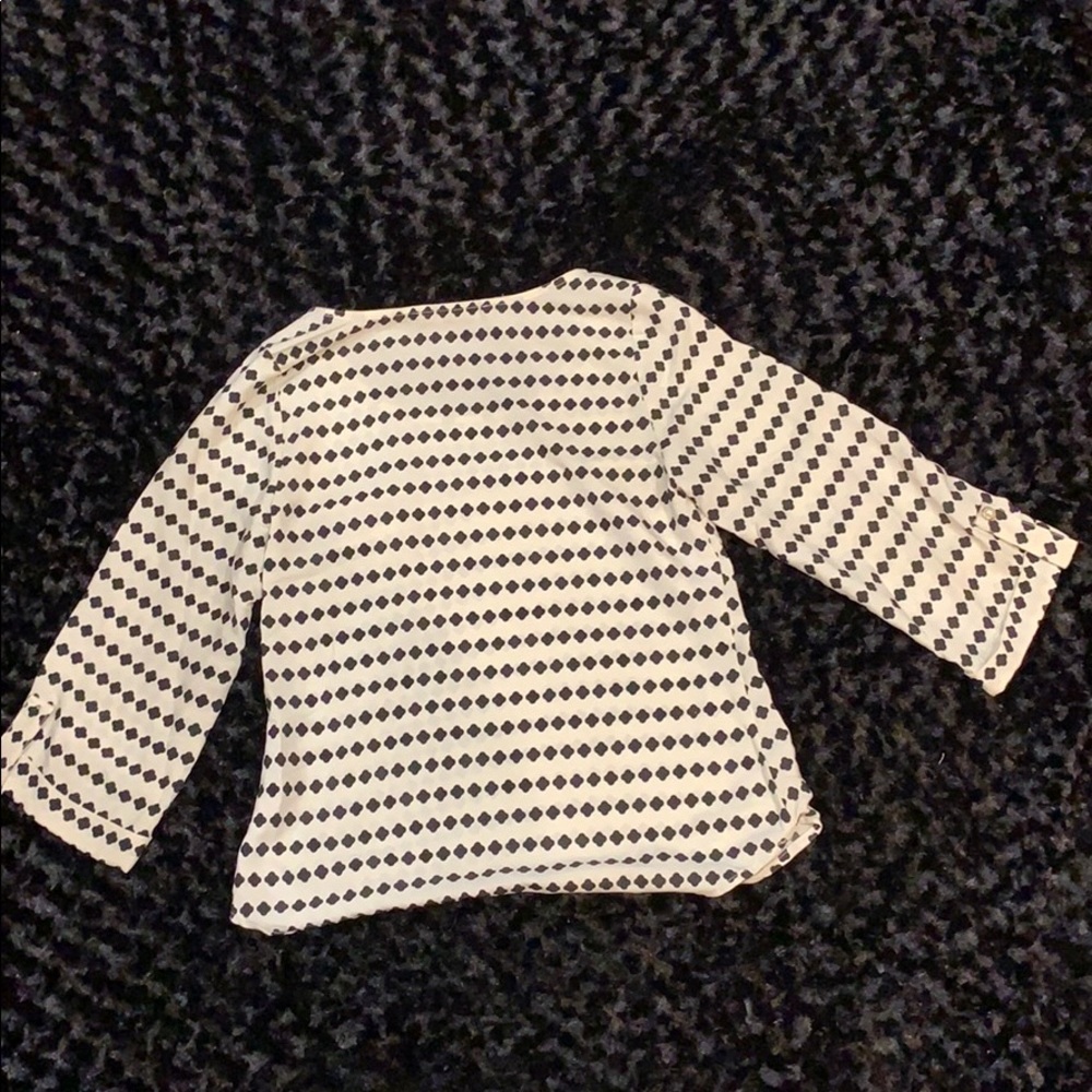 Dressy blouse - Picture 2 of 3